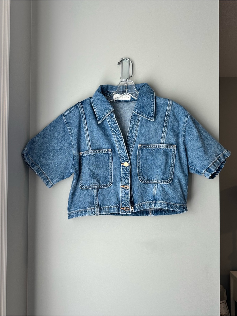 Zara Cropped Denim Shirt - Picture 4 of 11